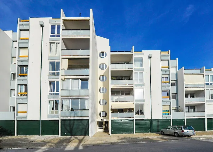 Hibiscos Balcony - *