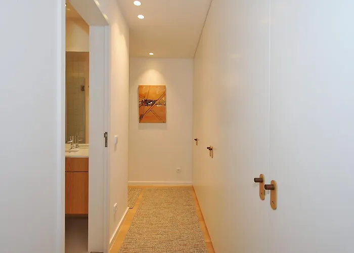 Hibiscos Balcony - *